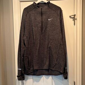 Nike Men's Gray 1/2 zip drifit